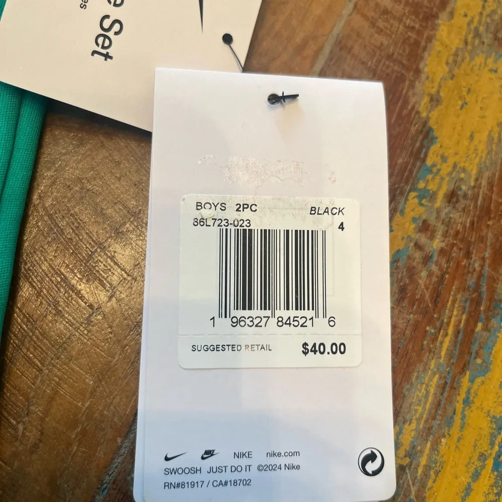 NWT Nike Boys 2 Piece Shorts Set - Picture 4 of 6